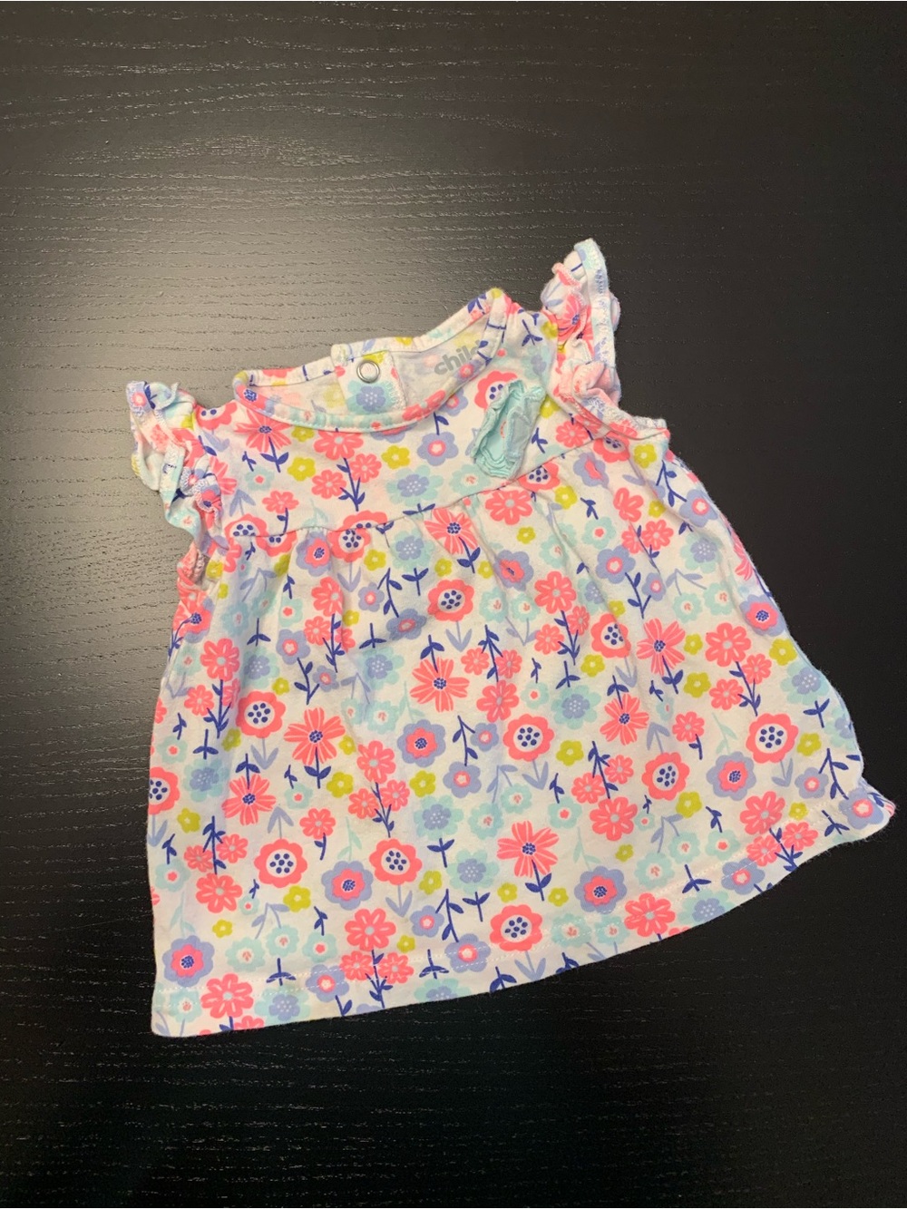 ⭐️5/$10.00⭐️ Child of Mine 0-3m Floral Flutter Sleeve Top